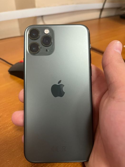 Продам айфон 11 про