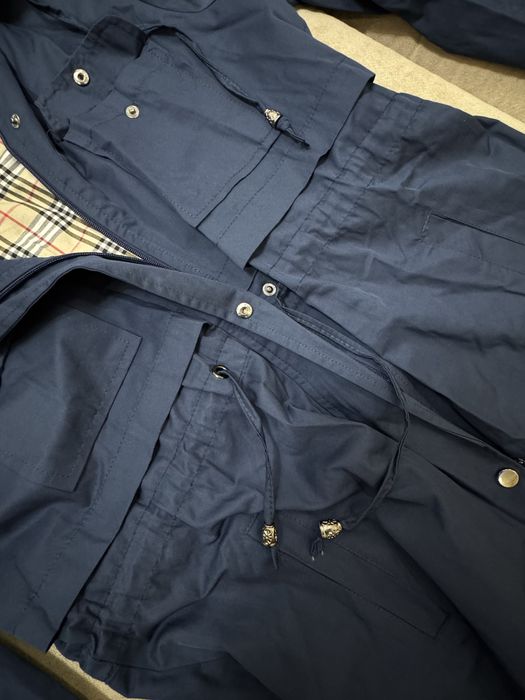 Продаётся женский тренч плащ