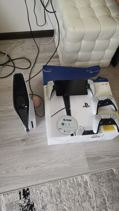 Ps5 cu 2controller si Nitendo / pret fix !