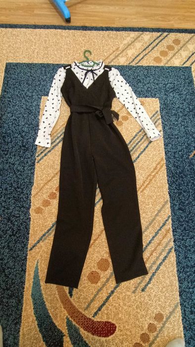 Vând salopeta de vara