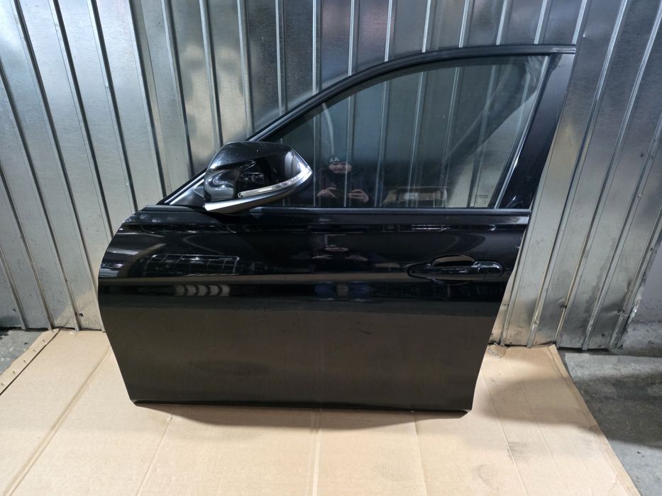 Ușă față spate stânga dreapta BMW seria 3 F30 f31 culoare negru 668