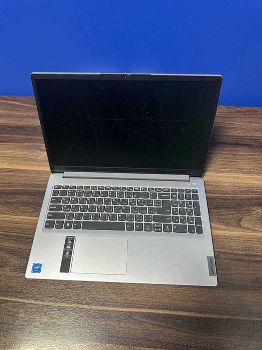 Ноутбук Lenovo в