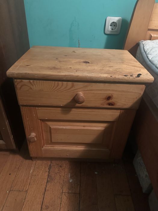 Нощни шкафчета..