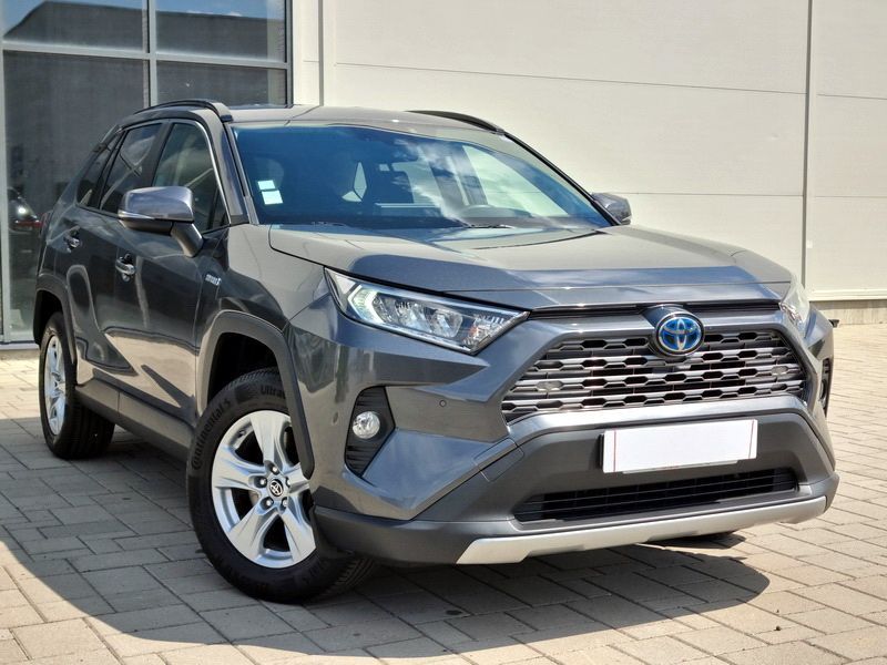 Toyota RAV4 Tracțiune 4X2 FATA / Hibrid / An:2021 / Camera / ACC+
