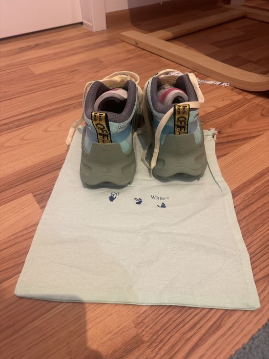 Off-White Odsy-1000 light blue
