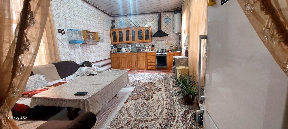 UY SOTILADI REGISTONDA non bozorchani arqasida Dari zanjir mahalasida