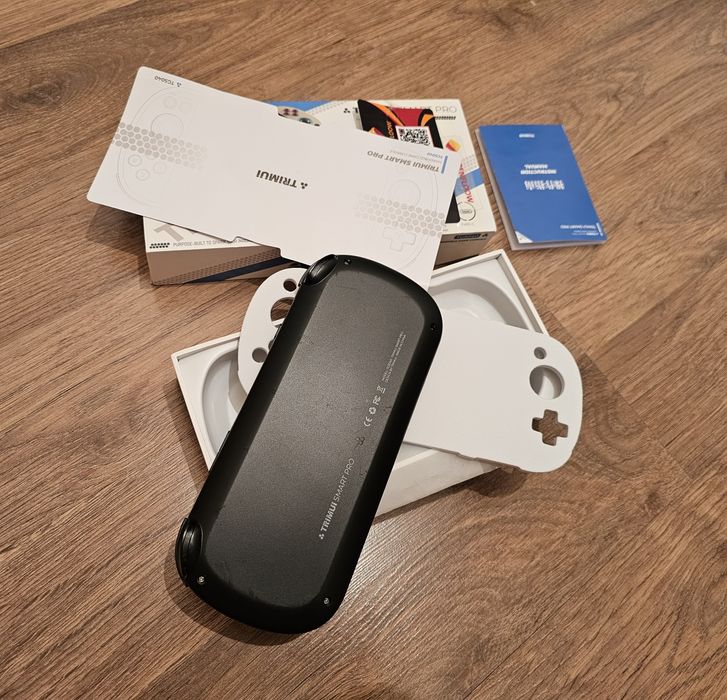 Trimui Smart PRO портативная консоль