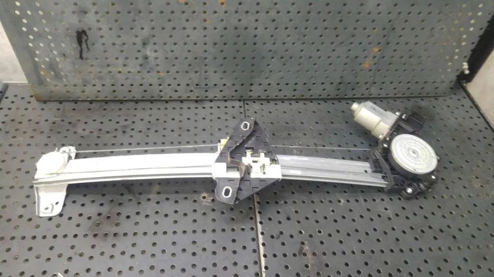 Macara cu motoras dreapta spate honda civic hatchback
