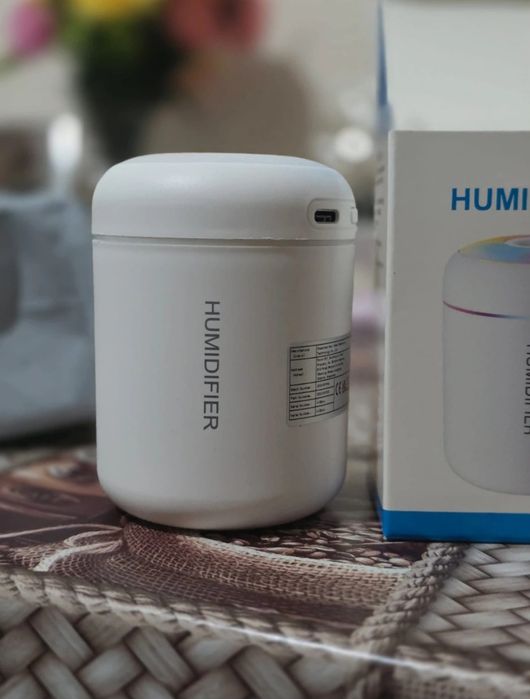 Umidificator de aer cu aromaterapie