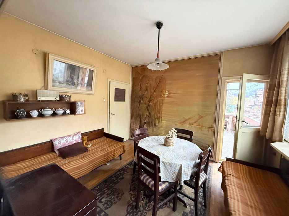 Продава се Тристаен апартамент в Габрово, Център - 93 кв.м за 878 €/кв.м - Снимка #5