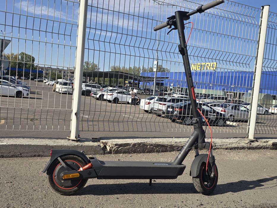 Xiaomi Electric Scooter  5 Max с малым пробегом