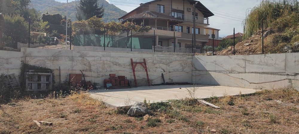 Парцел в регулация Коларово