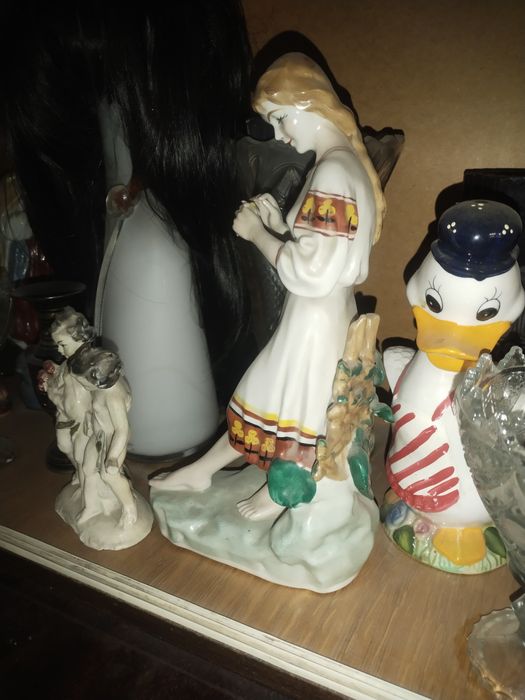 Фарфоровые статуэтки