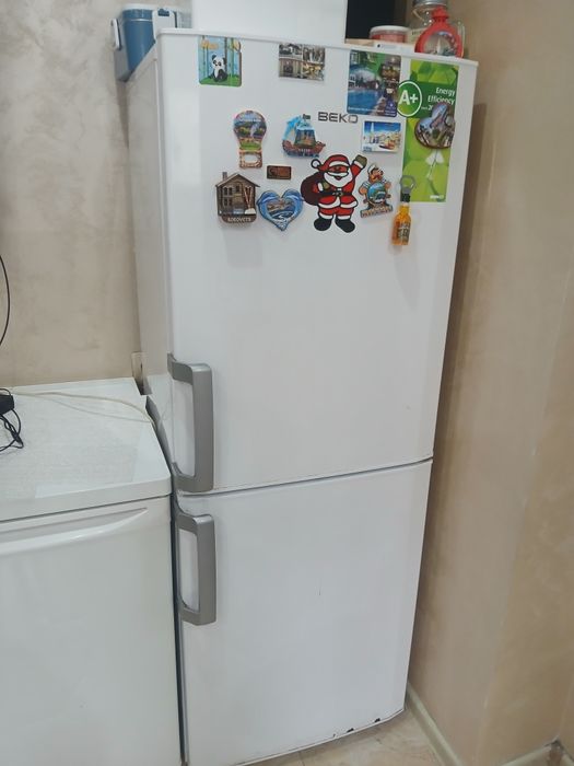 Хладилник с фризер BEKO