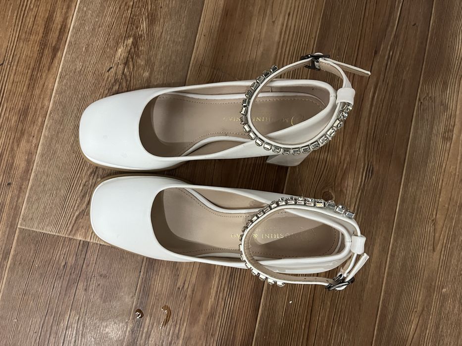 Туфли женские , очень коасивые