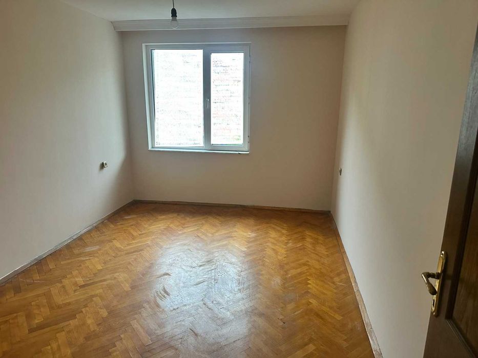 Продава се апартамент