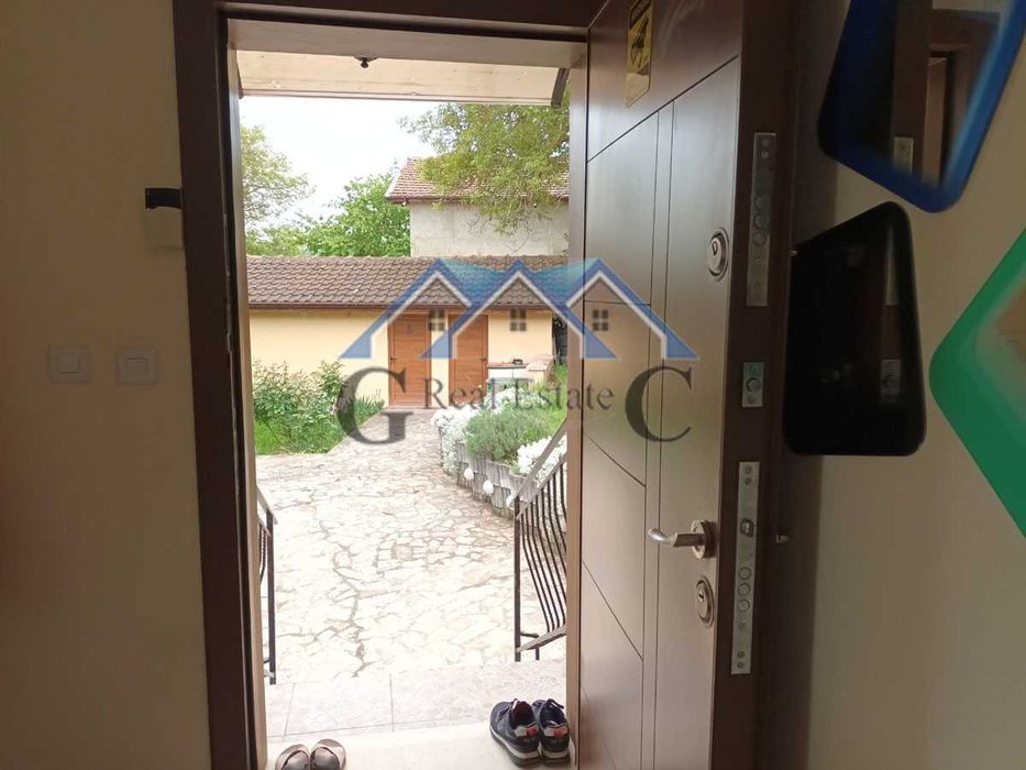 Къща 130м2, 3 спални, перално, гараж, 160000 евро, Горен чифлик