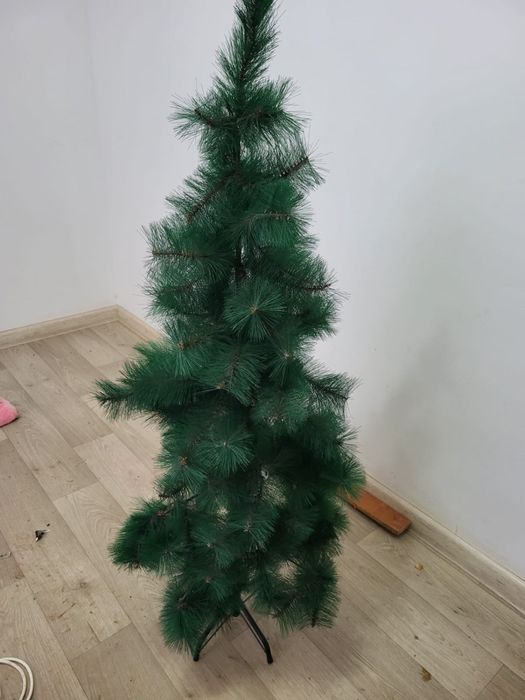 Елка искусственная