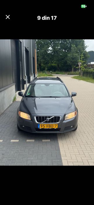 VOLVO V70