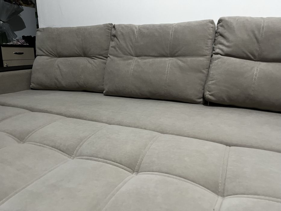 Гостинный раскладной  диван