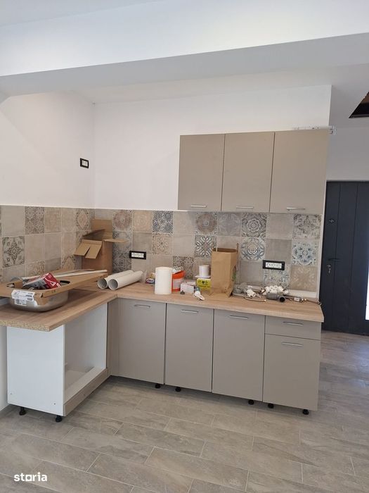 Casă 3 camere/Parter/COM.BERCENI/COMISION 0%