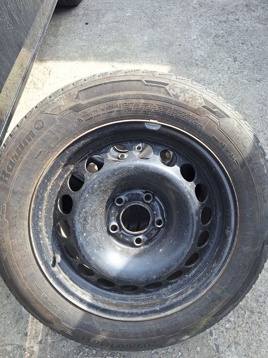 Anvelope de vânzare cu jante