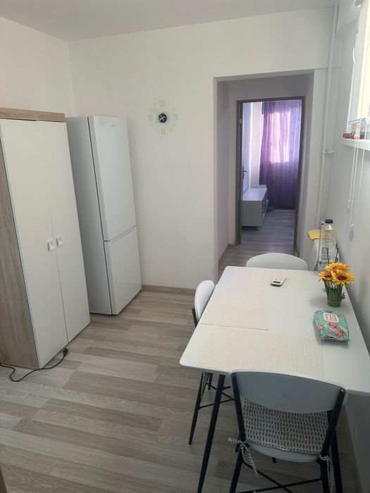 Proprietar închiriez 2 camere STRAJA totul nou contract