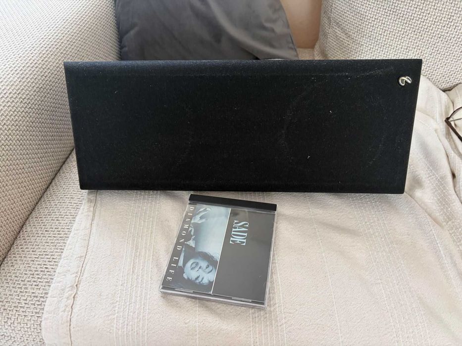 Продавам букшелф тонколони DALI Spector 1, централна тонколона Infinity Video 1, активен субуфер Sony
