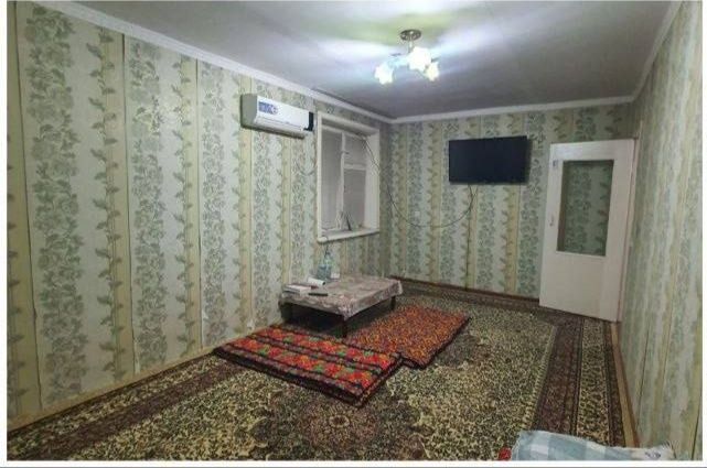 Фарґона ш. Калинскийда Боярин ошхона ру́парасида 1 хона