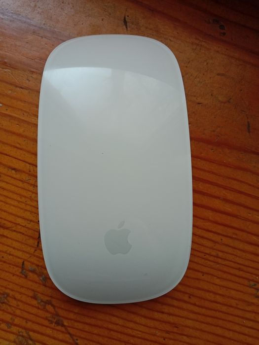 Magic mouse оригинал почти новый