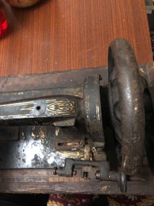 Ръчна шевна машина