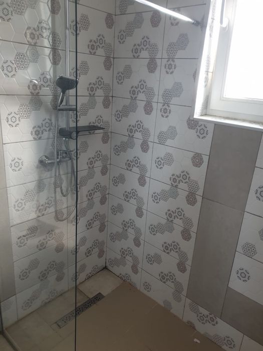 Inchiriez apt 3 cam, 80 MP cu gradina si 2 parcari