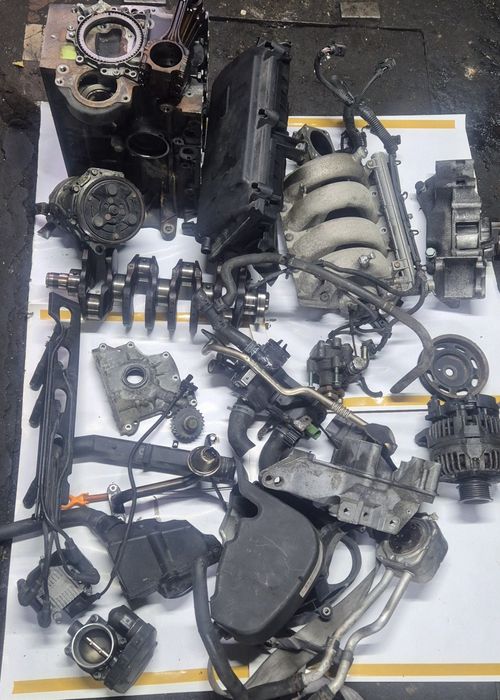 Двигатель 1.6 AUS