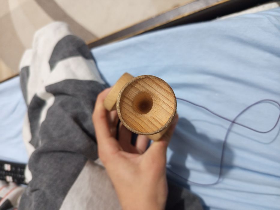 Vând kendama starter