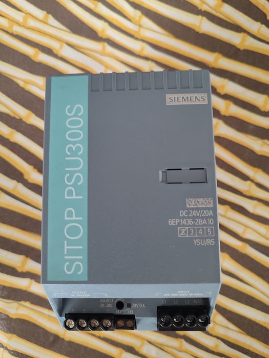 Sursă de alimentare cu șină