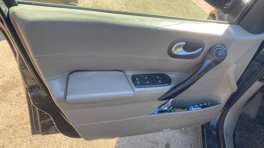 Dezmembrez Renault megane 2 DCI 1.5