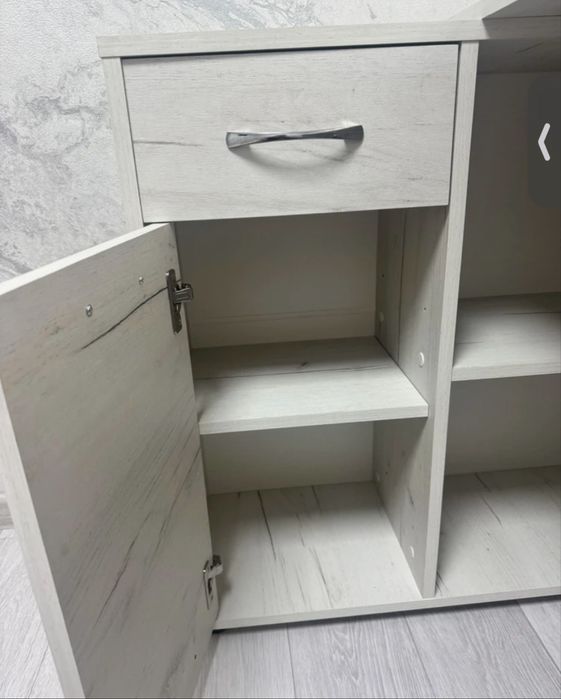 Продам срочно стол письменный трансформер