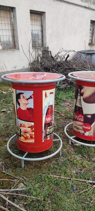 Рекламни бар маси ,дринкинг стенд (drinking stand).
дринкинг стенд (dr