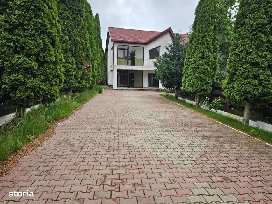 Doua vile noi si teren 600 mp Iasi Valea Lupului Penny