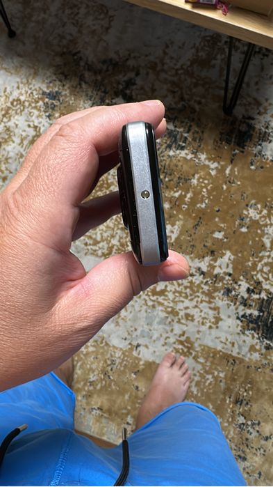 Telefon cu butoane mari(merge cartela de digi)