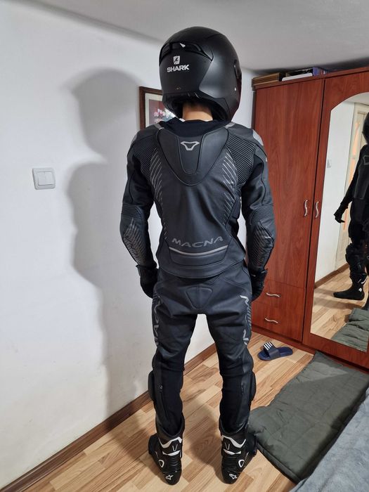 Vand combinezon moto Macna