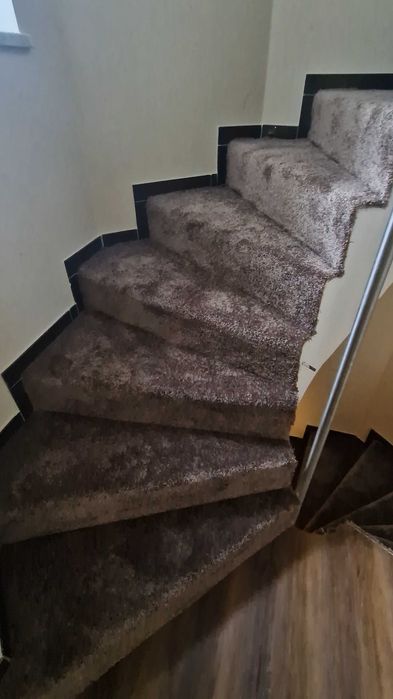 Montaj Mocheta ,festonat taiat covoare.