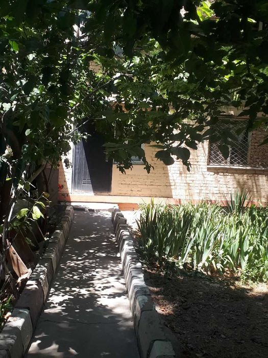 Продается 1/1/4 Авиасозлар 3, отд.вход (приват.общежитие)