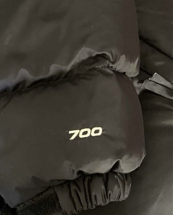 Vand schimba geaca the north face 700 ca noua