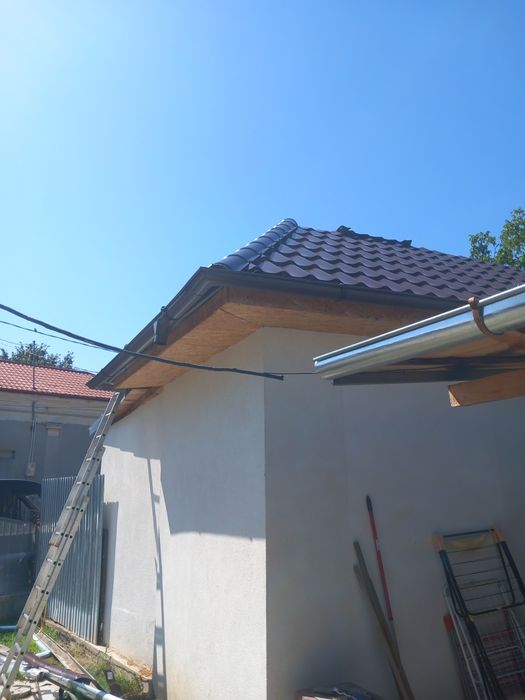 Executam acoperișuri