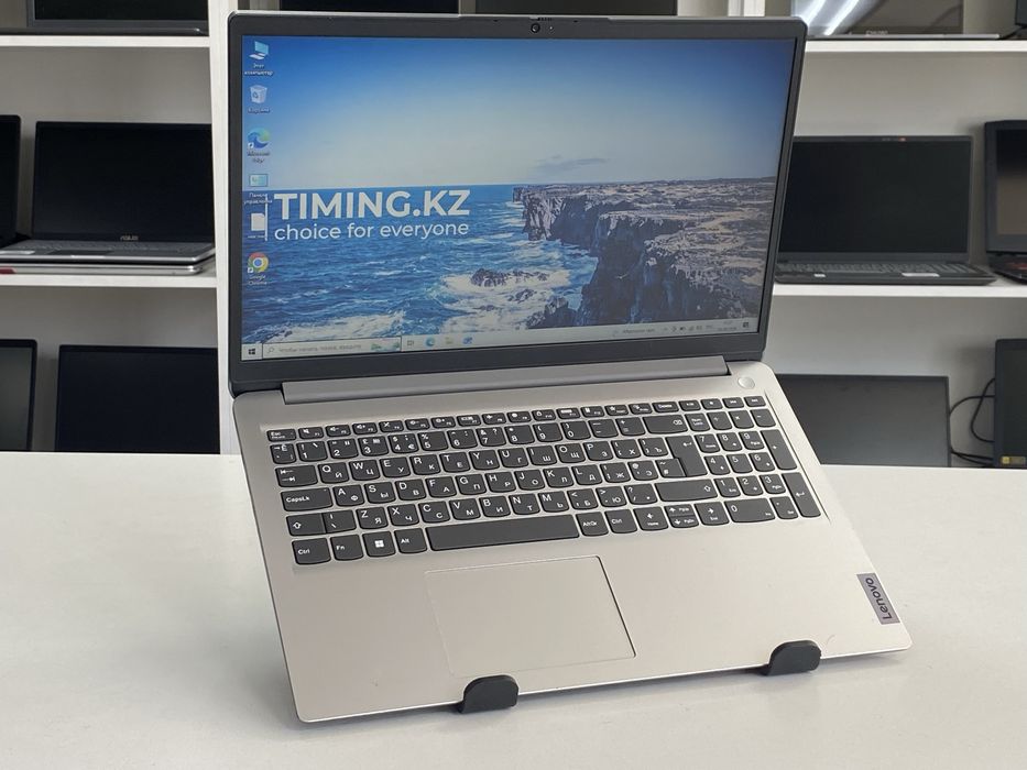 Офисный ноутбук Lenovo IdeaPad 1 - Athlon Silver 7120U/8GB/SSD 256GB
