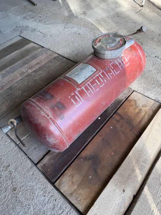 Газовый баллон для автомобиля
