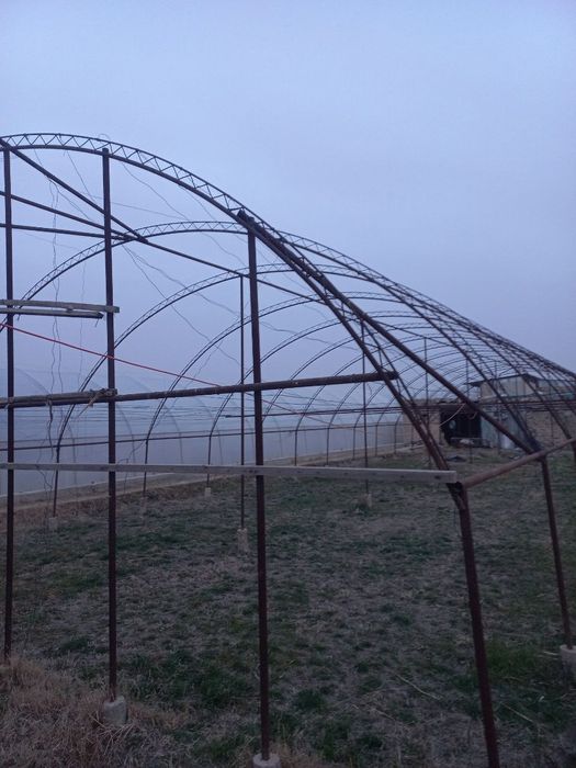 Теплица парник б/у 2.2 сотих  10 млн