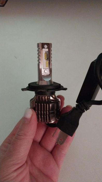 Продам лед лампы.