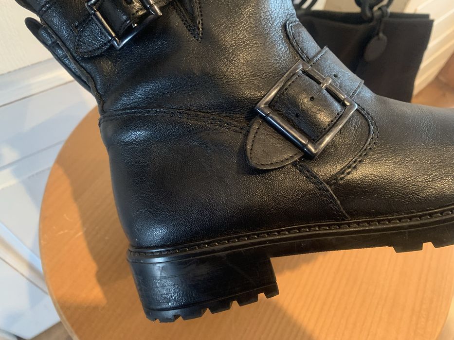 Ghete din piele Roberto Santi